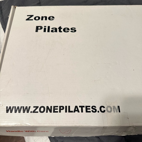 Zone Pilates Body Sculpture System Exercise DVD and Meal Plan. - Picture 7 of 8